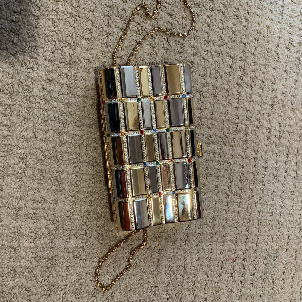 - Gold Clutch
